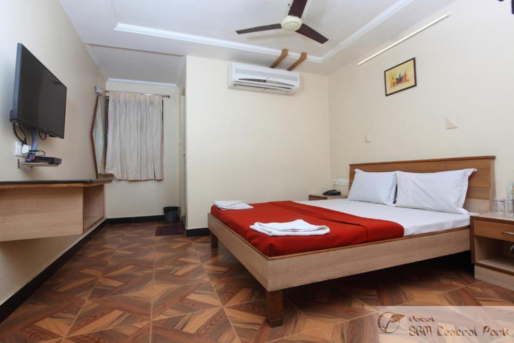 Hotel SRM Central Park Chennai Exterior foto